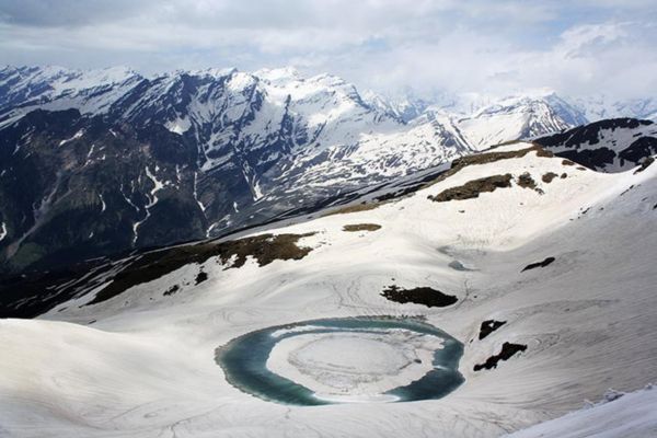 bhrigu lake trek